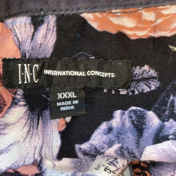 INC International concept size XXXL button down blouse with flowers all over it. - Picture 7 of 9